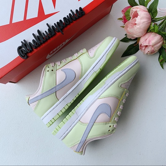 Nike Dunk Low NWT - Picture 4 of 10